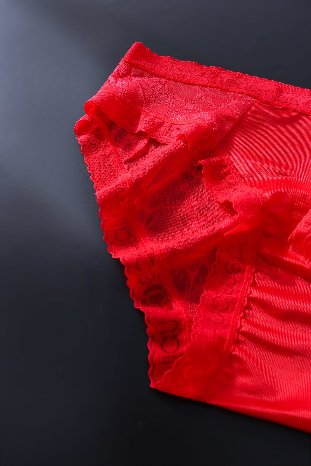 9813 — Fabric Detail